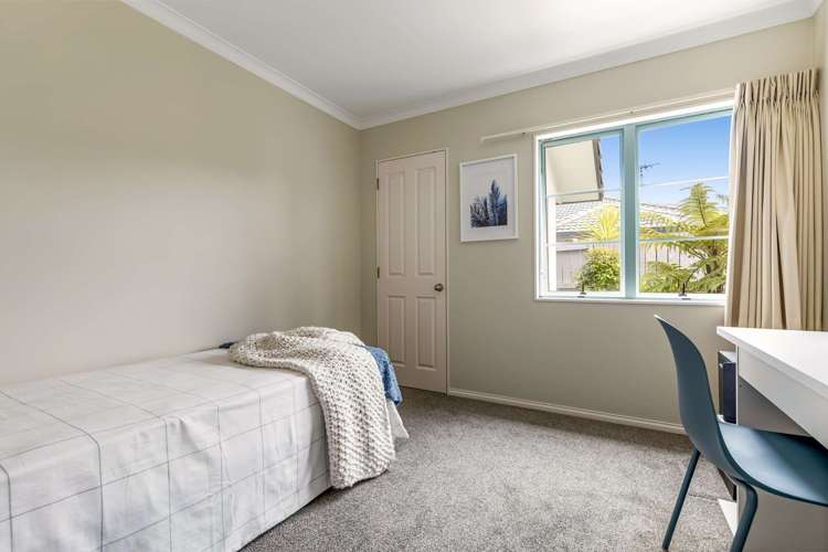 2 Newport Key Papamoa_16