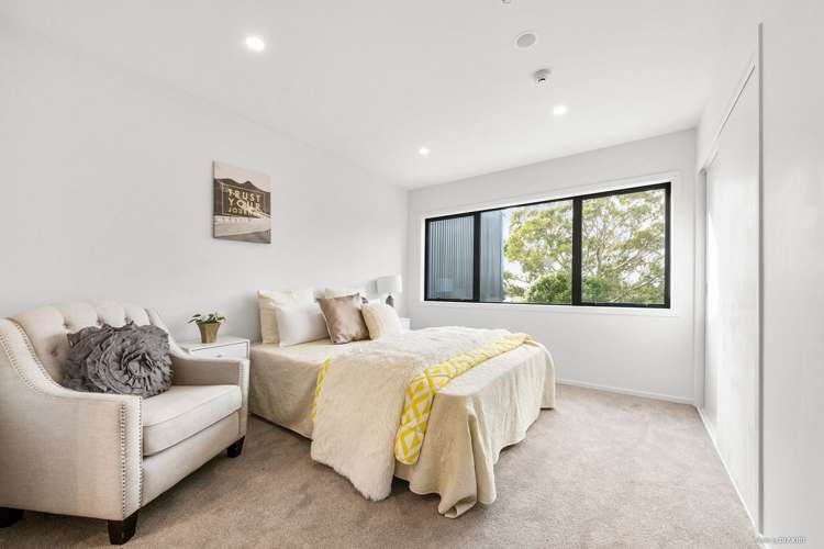 8/1 Kaponga Crescent New Lynn_2