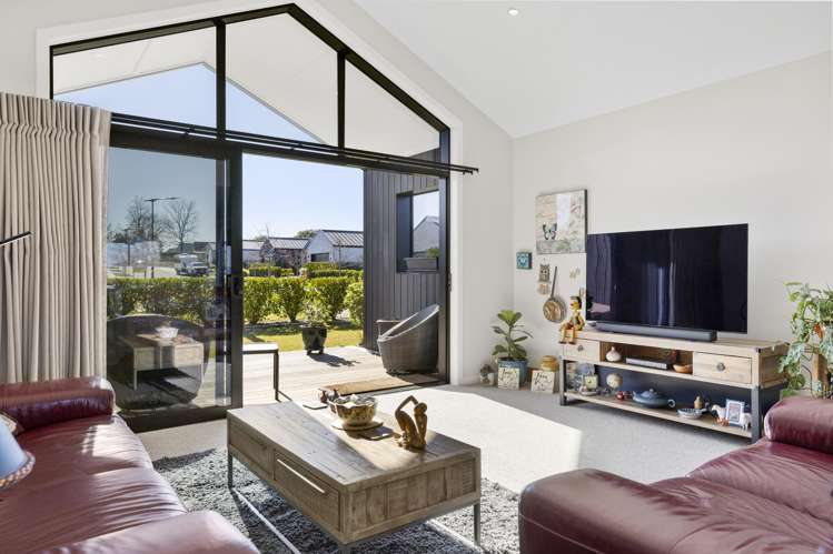 6 Sorrento Drive Rangatira Park_5