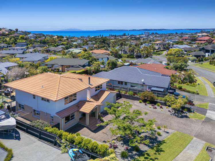 56 Waldorf Crescent Orewa_21