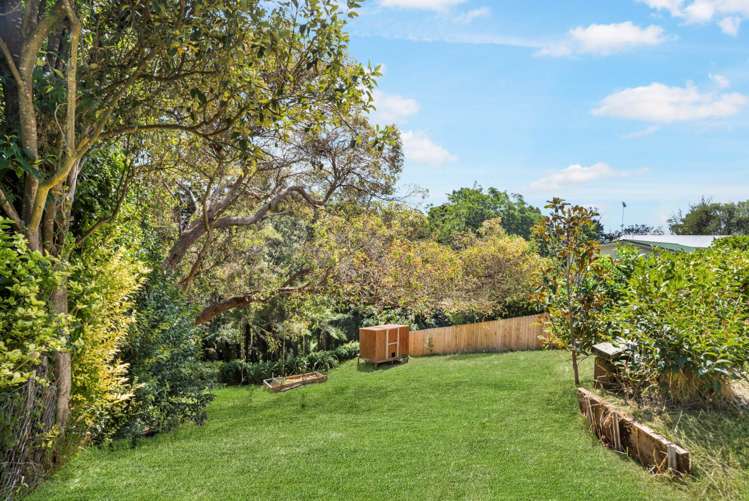 79 Taurus Crescent Beach Haven_10