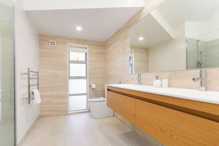 92 McCormacks Bay Road Redcliffs_22