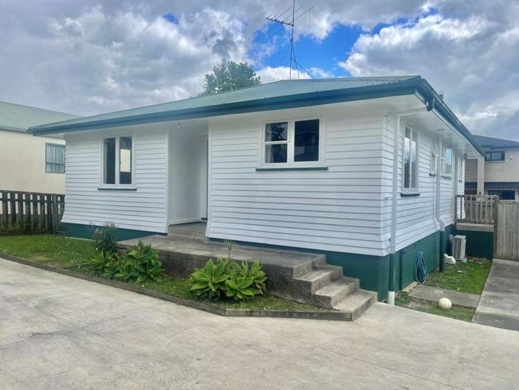 57 Beaubank Road Kelston_1