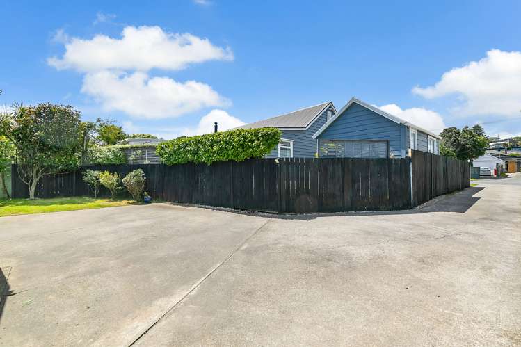 9 Richard Street Titahi Bay_23