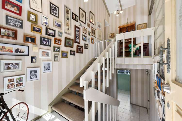 71 Meadway Sunnyhills_15