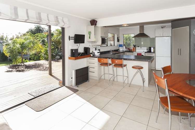 127 Linton Crescent Whangamata_12