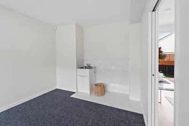 7/8 Bagnall Avenue Point England_7