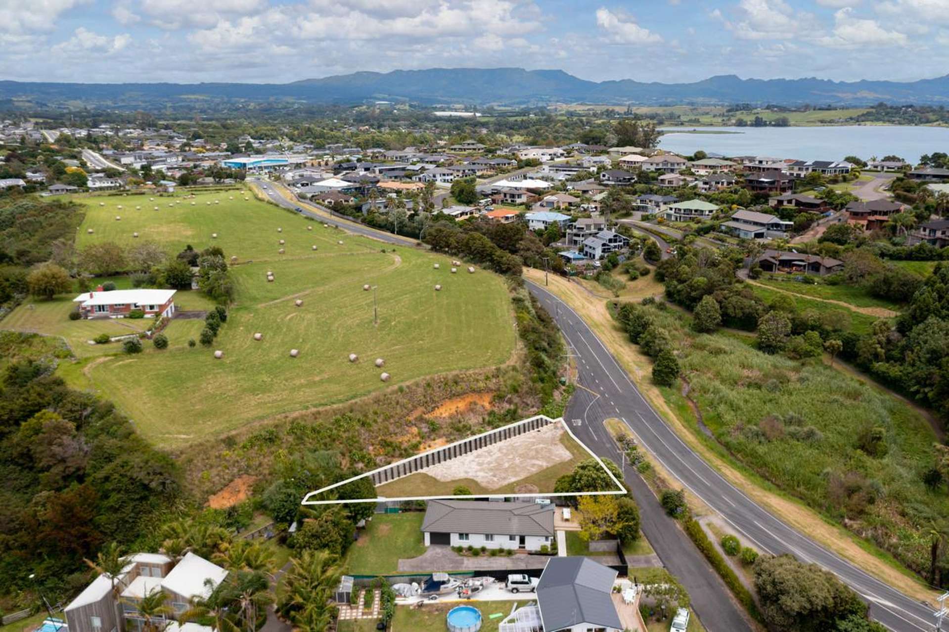 2 Beach Grove Omokoroa_0