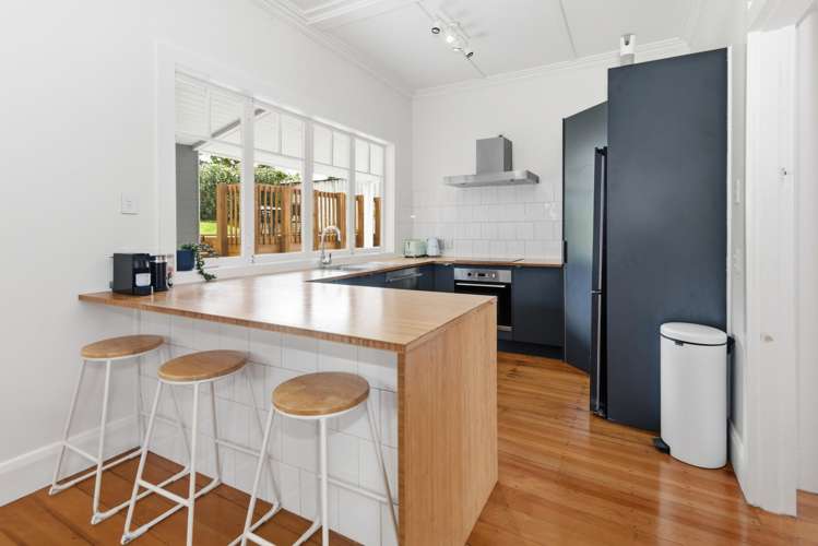 8 Anzac Road Morningside_8