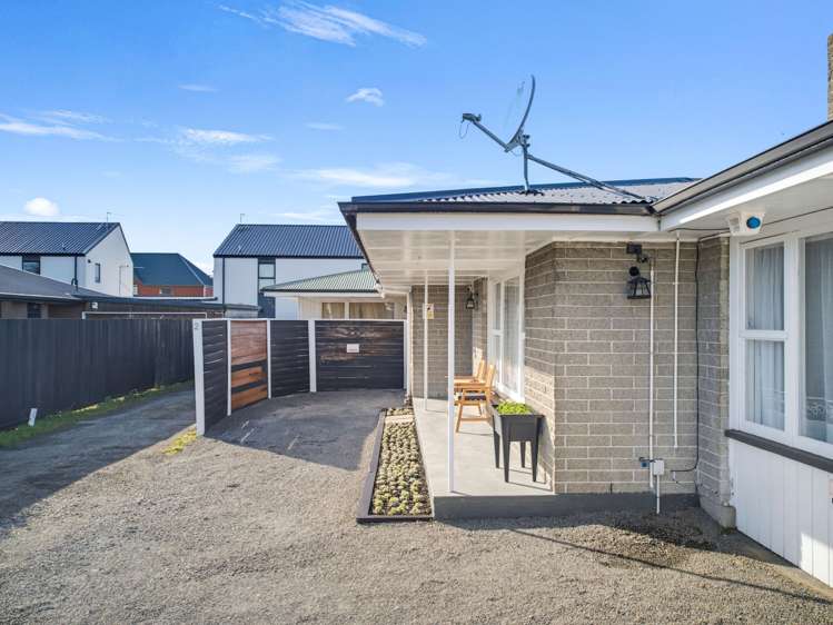 2/7 Curletts Road Sockburn_17