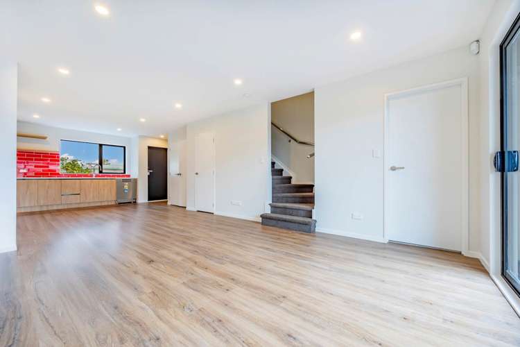 6/21 Peachgrove Road Te Atatu Peninsula_4