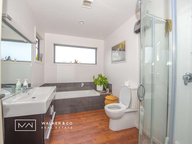 29 McEwen Crescent Riverstone Terraces_12