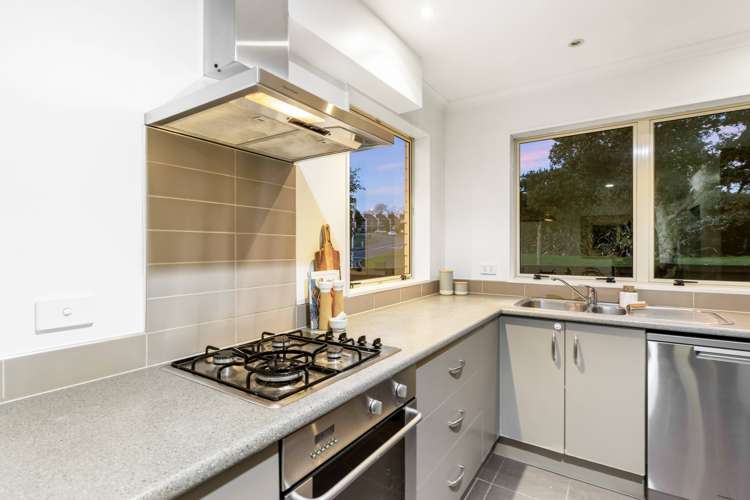 14 Topland Drive Flat Bush_10