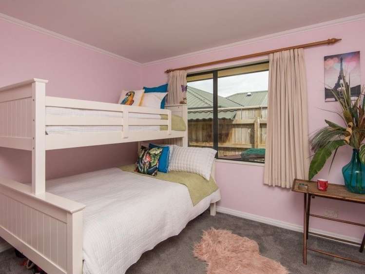 40 Kingsford Drive Stoke_7