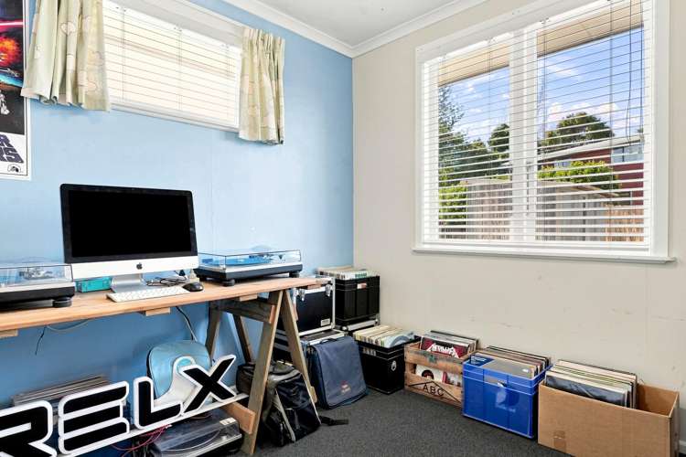 57 Chorley Avenue Massey_12
