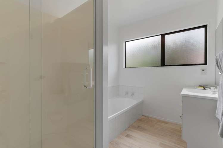 32 Donald Street Stanmore Bay_13