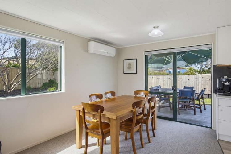 16B Karaka Street Otaki Beach_11