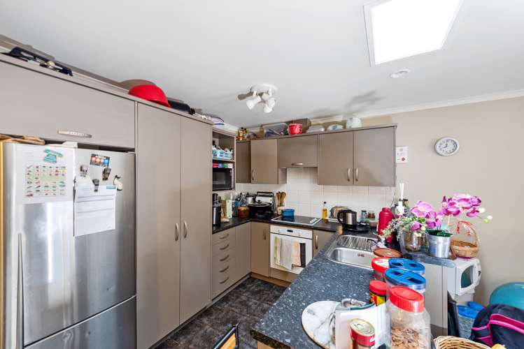 11/201 Massey Street Frankton_5