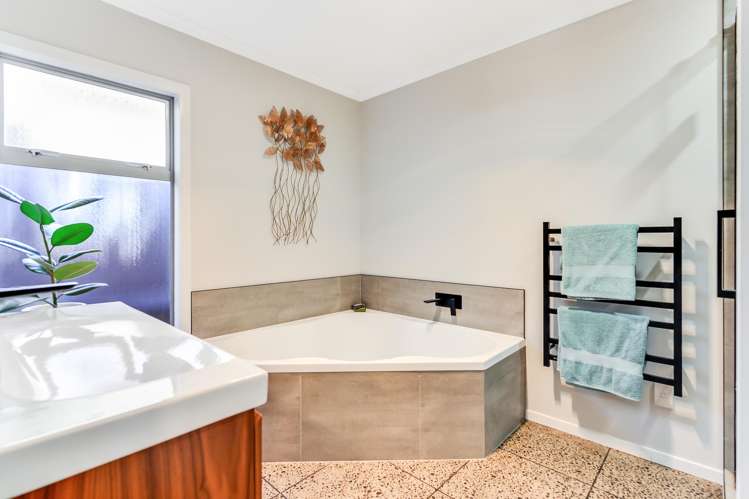 7 Greenfield Drive Western Heights_40