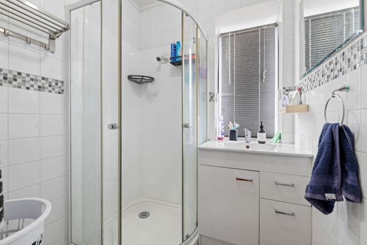 9 & 9A Malvina Place Bucklands Beach_25