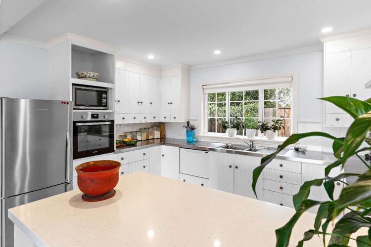 183A High Street Carterton_15