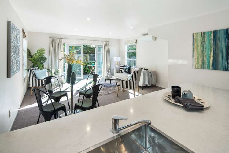 12 Erlestoke Crescent Churton Park_6