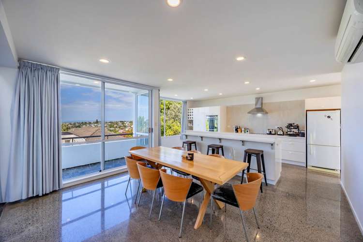 2/36 King Richard Place Browns Bay_12