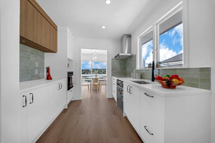 9 Colmar Road Mellons Bay_6