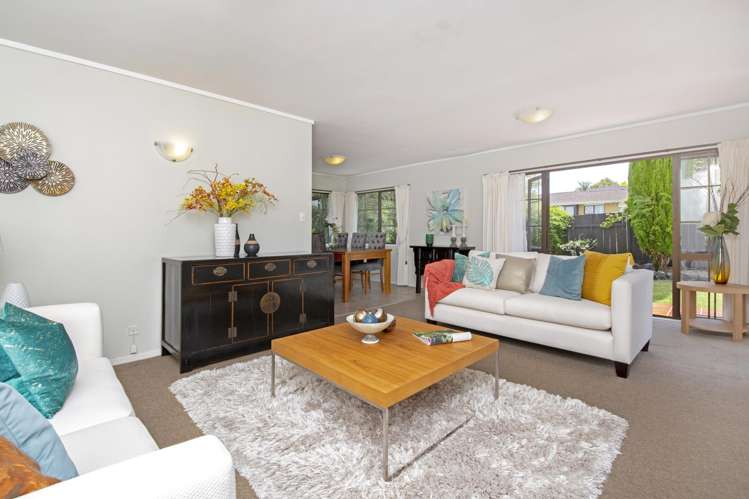 1/133 Botany Road Botany Downs_1