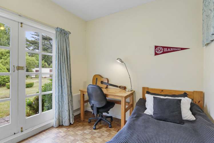 42 School Road Yaldhurst_16