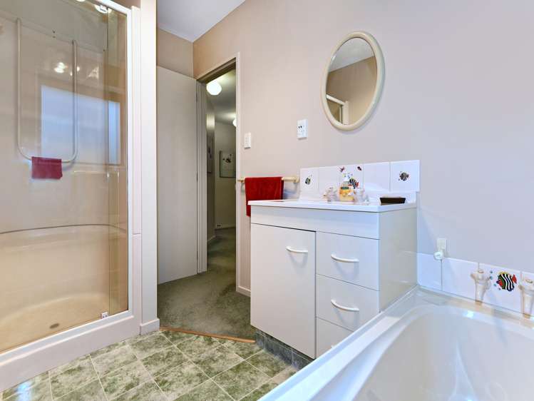 9a Devon Crescent Darfield_12