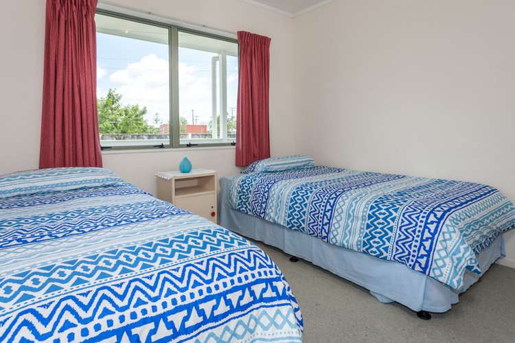 221 Ocean Road Whangamata_12