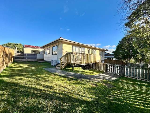 Newly Renovated 4-Bedroom Home in West Harbour
