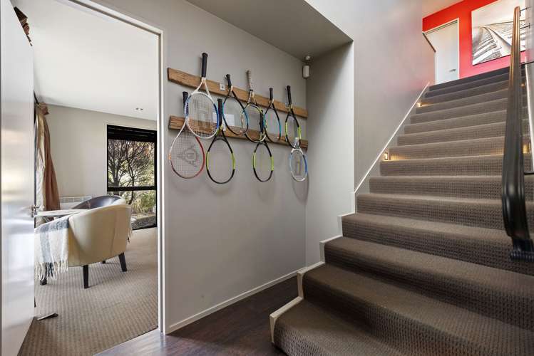 1 Goldleaf Hill Queenstown_17