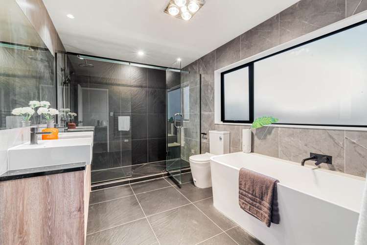 14 Demeter Street Flat Bush_11