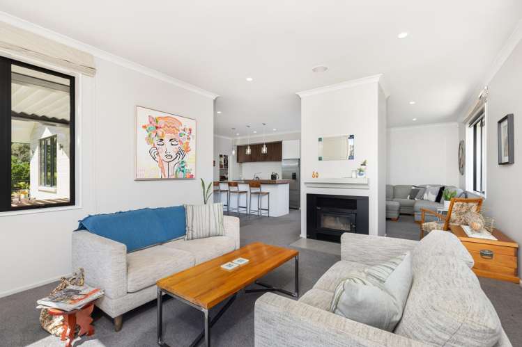 56 Fairbourne Drive Fairhall_10