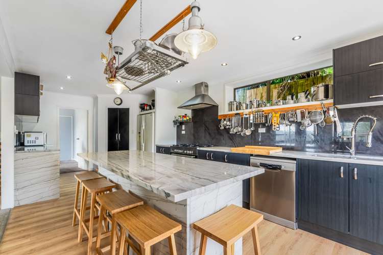 1/1 Sharon Road Browns Bay_9