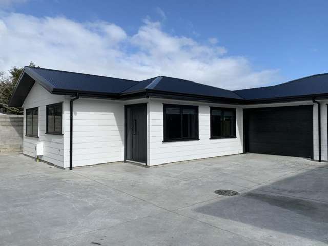 Perfect two bedroom in Dinsdale - only three years old