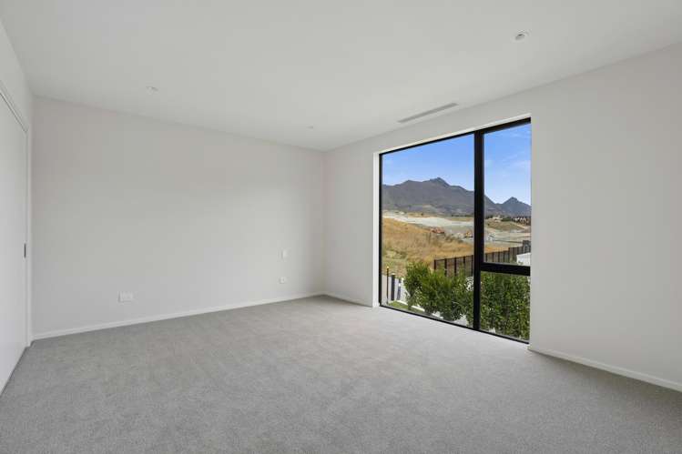 6 Red Deer Rise Kelvin Heights_17