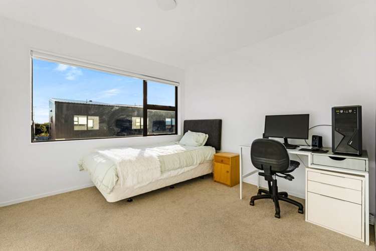 6 Magnetite Lane Flat Bush_26