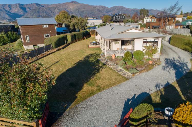 11 Skinner Crescent Lake Hawea_19