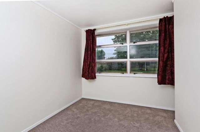 512 Eastbourne Street East 10474_4