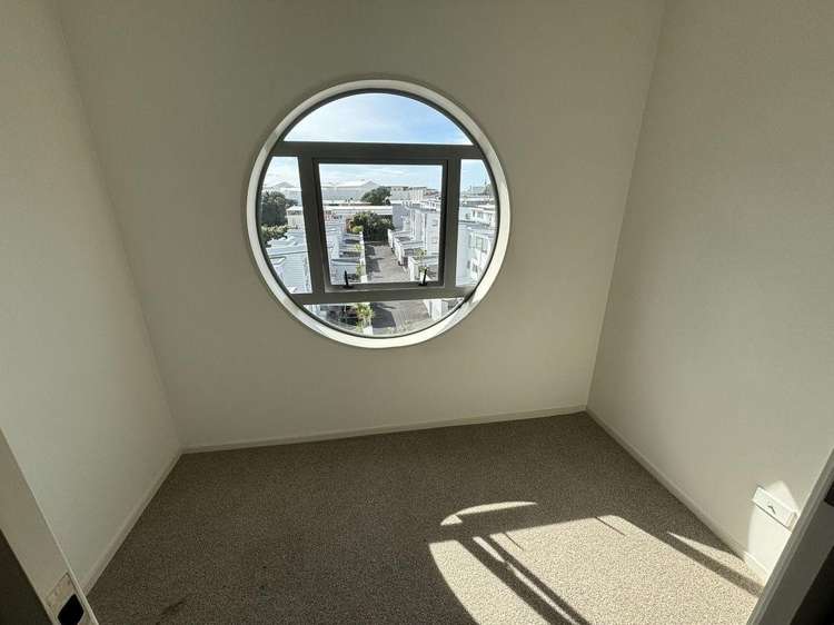 414/4 Wagener Place 1727_1