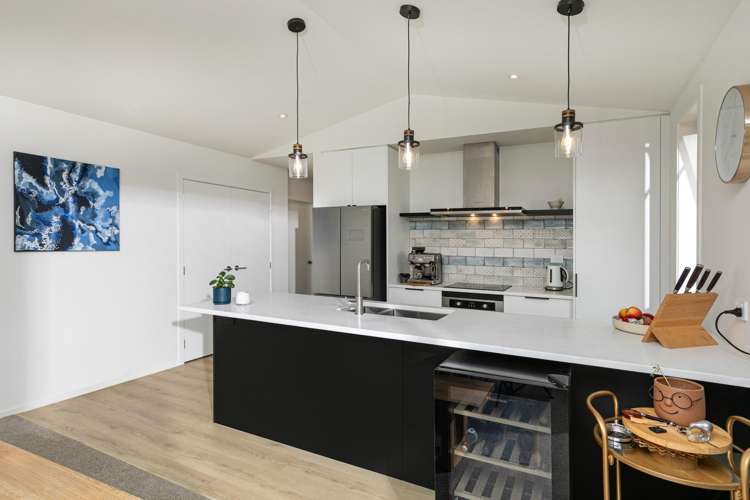 9 Waddell Street Lake Hawea_5