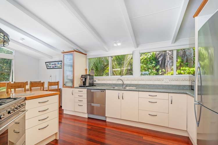 36a and 36b Mount Ave Pauanui_10
