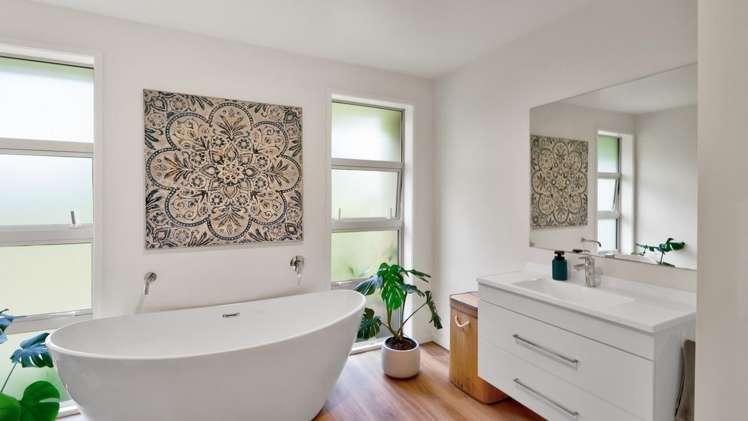 16 Atutahi Street Hurdon_8