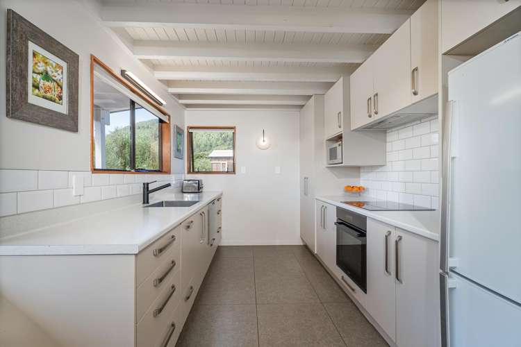 9 Britannia Dell Pauanui_17