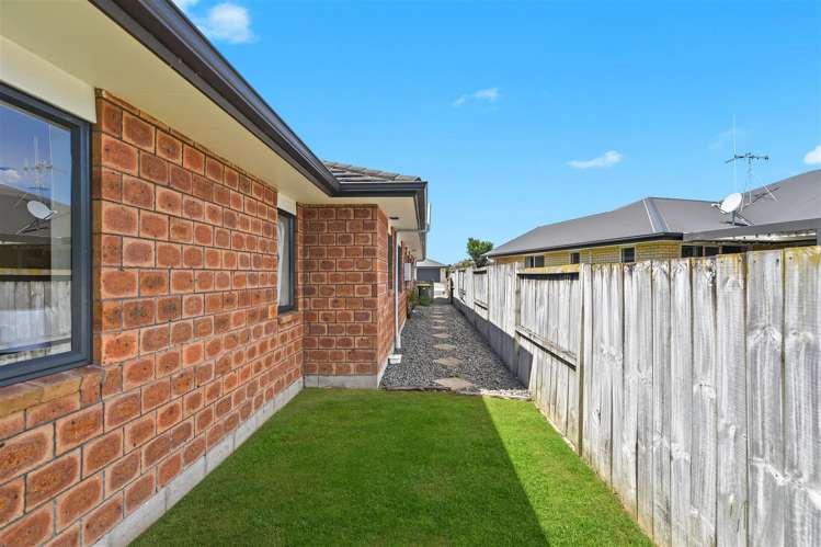 67 Moonlight Drive Rototuna North_16