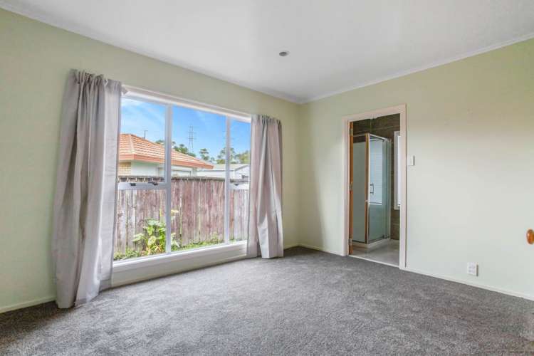 2 Porter Avenue Te Atatu South_6