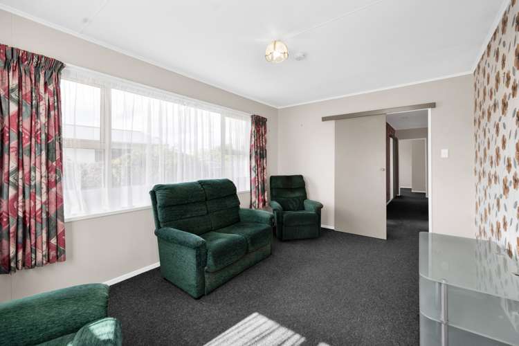 38 Tawa Street Hawera_9